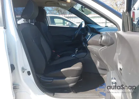 2019 Nissan Kicks S из США, поврежденный, VIN 3N1CP5CU5KL501866